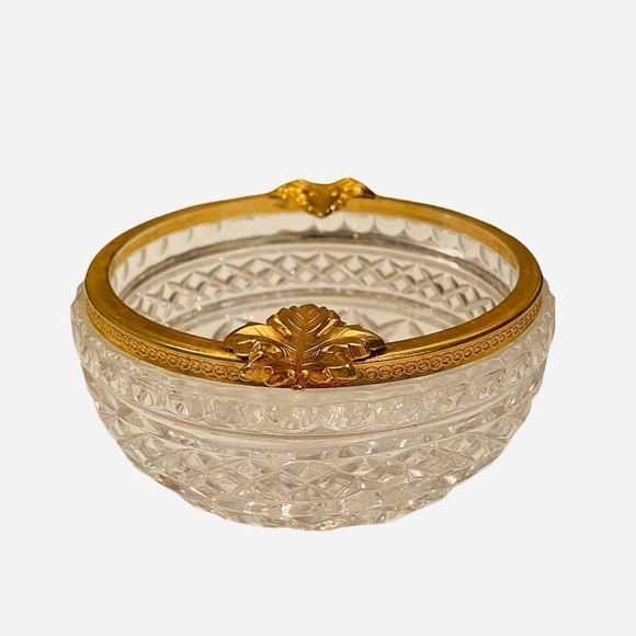 Crystal Candy Dish/Trinket Bowl with gilt metal frame adorned with vine leaves. - Picture 5 of 7